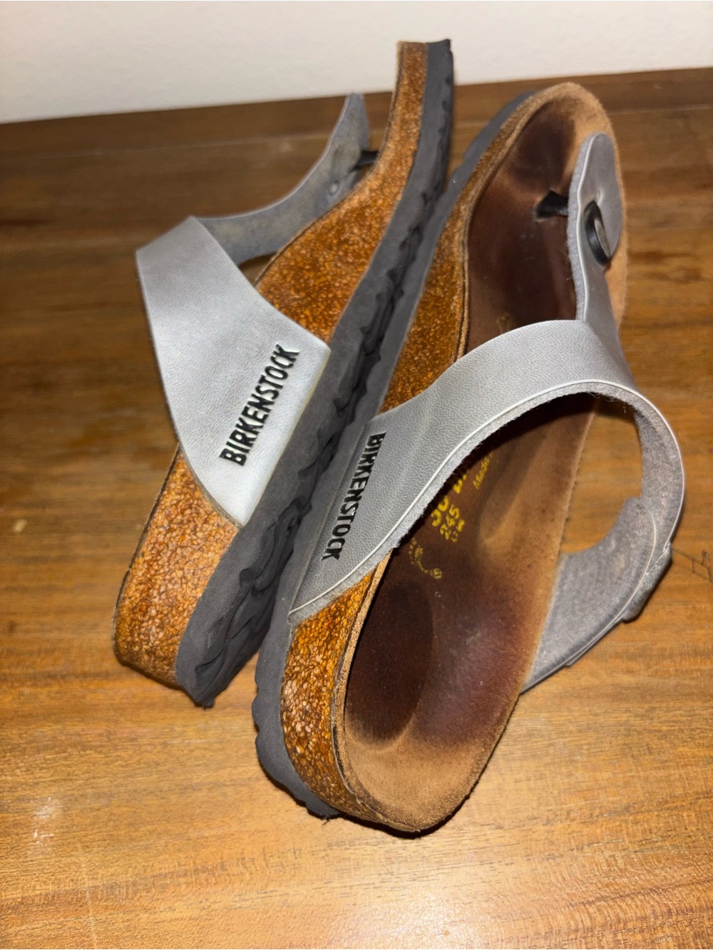 Birkenstock Gizeh Birko-Flor Silver Leather Sandals Women's Size US Sz 7.5 EU 38 - Picture 7 of 7